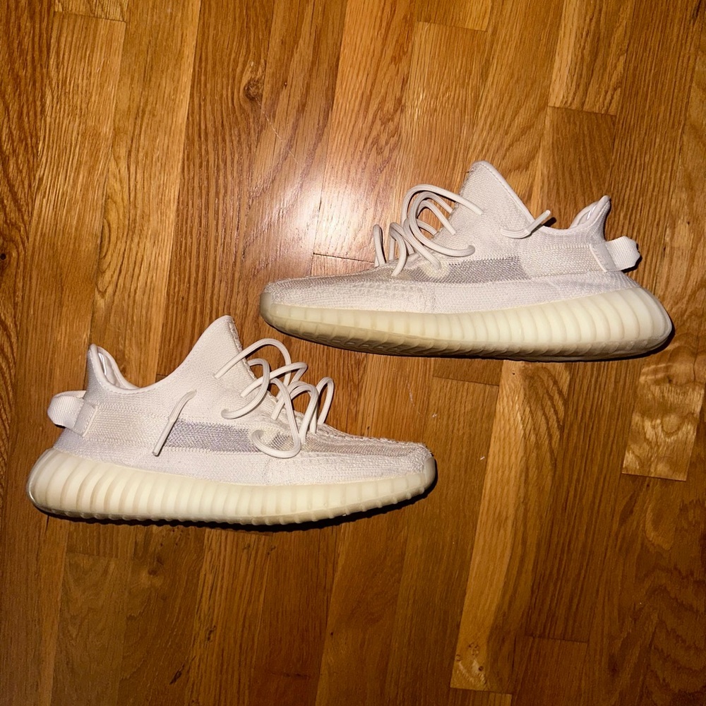 Yeezy 350 V2 Bone